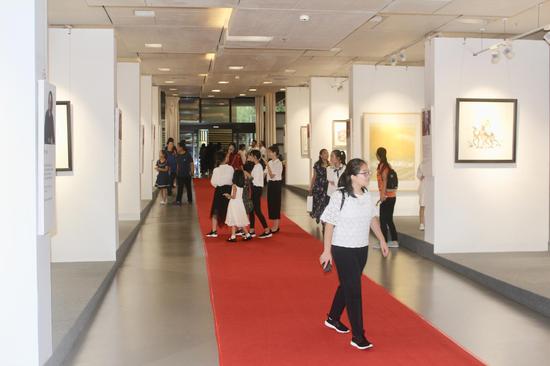 �^�����^չ�[